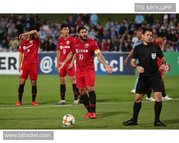 上海上港与悉尼精彩对决集锦回顾展现足球魅力与激情瞬间