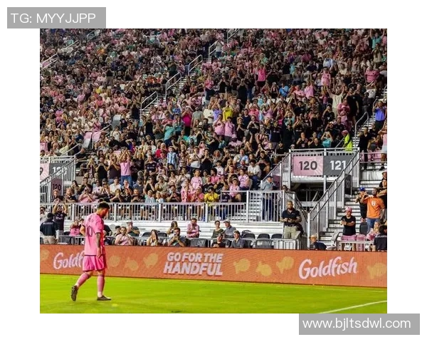 亚特兰大联与迈阿密的激烈对决展现足球魅力与团队精神