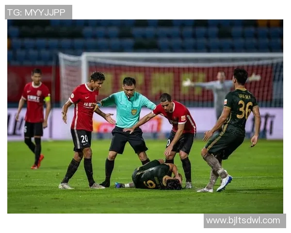 国安迎战成都兴城人居全力争胜展现球队实力与斗志 国安迎战成都兴城人居全力争胜展现球队实力与斗志